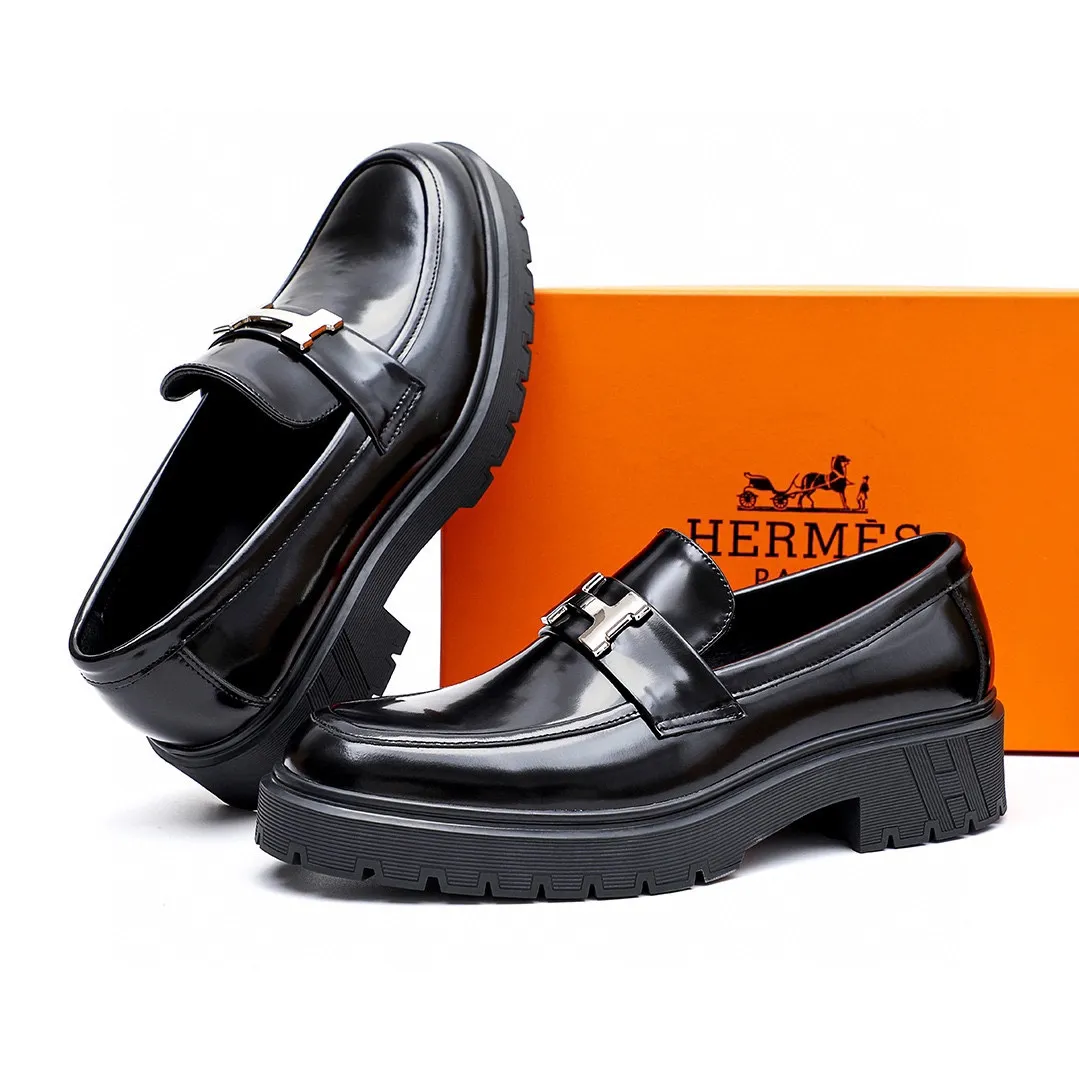 Men's shoes 💰700 💐[HERMES] popular men's shoes counter original items! The world's top brands...Luxury quality...//Fashion and high-end footwear 👍💪🏻...give you a low-key luxury comfort experience👍. The upper is made of pure Italian imported original open-edge beaded cowhide. Sweat-absorbent cowhide leather lining. Comfortable and breathable. The original rubber-plastic flower foam light outsole is high-end and classy. Luxurious and noble!! .. OEM factory shipment [Hug] stall.. Original plate. Welcome to taste..39-45 (38.45.46🉑️Customized)